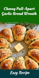 Cheesy Pull-Apart Garlic Bread Wreath
